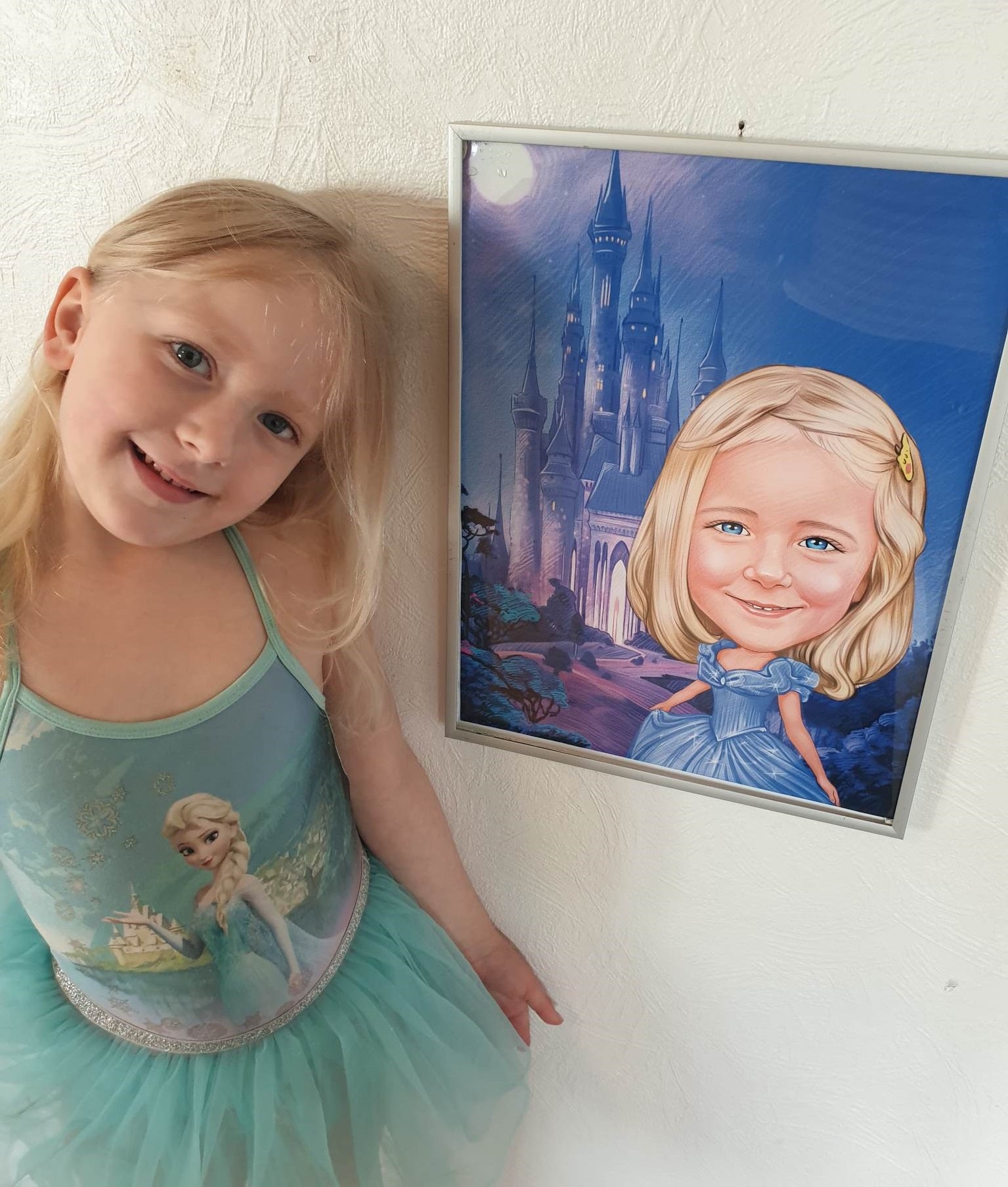 Elsa - karikaturtegning efter dine fotos - Just Karikatur